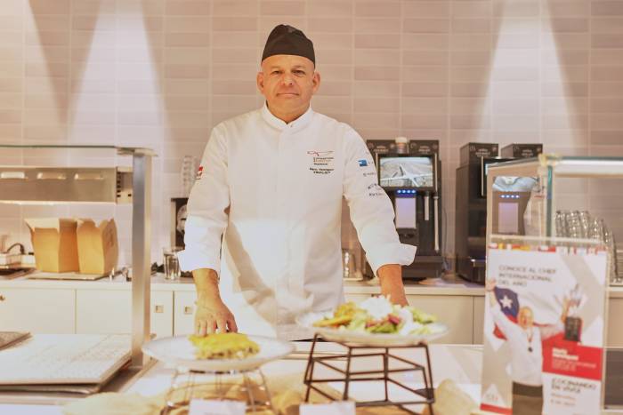 Aramark lleva a Madrid al chef chileno Mario Henríquez