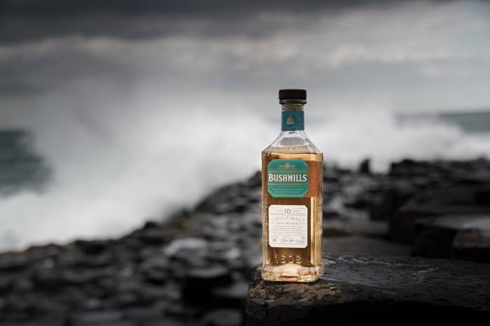 La Filosofía del Tiempo: Bushmills 10 Años y el Arte de la Paciencia