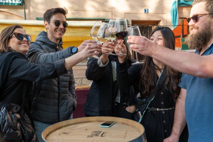 El Raïm Wine Fest inaugura su decimocuarta edición en s’Arracó con 12 bodegas y gastronomía local