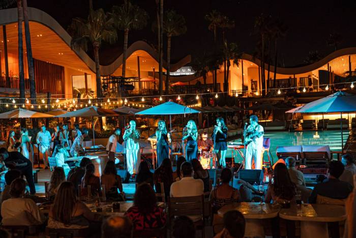 Laguna Beach refuerza en Estepona su oferta nocturna con cenas, DJ y flamenco