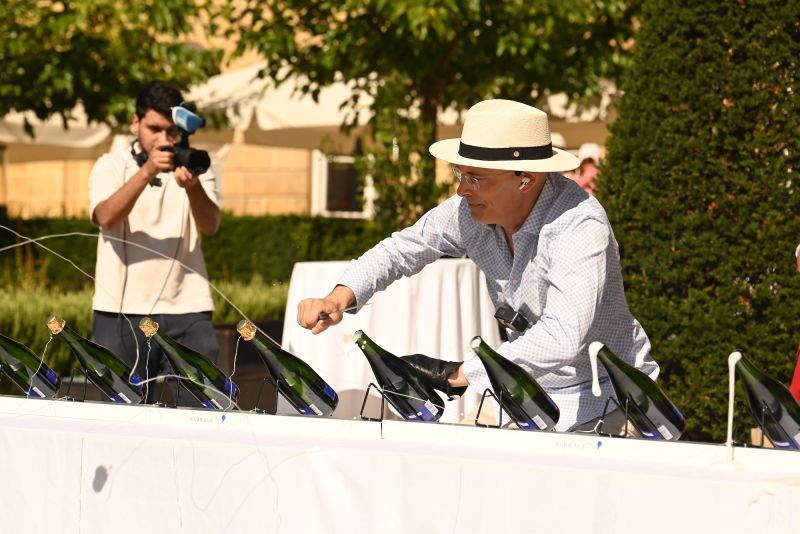 A Swiss Dentist Opened 118 Champagne Bottles in 60 Seconds
