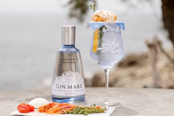 Gin Mare convierte cuatro botánicos mediterráneos en su principal argumento gastronómico