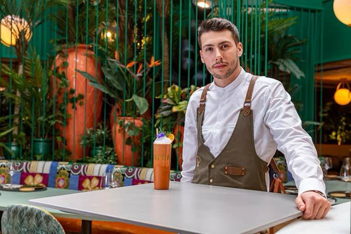 Papúa Colón reivindica la coctelería como maridaje cultural en el Día Mundial del Barman