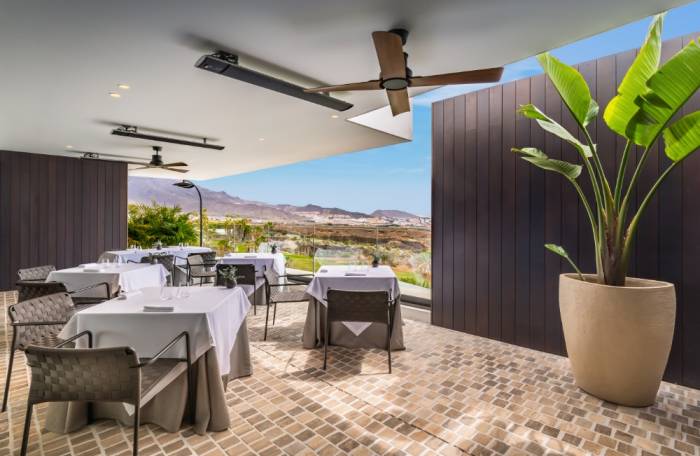 El restaurante CRATER de Royal Hideaway Corales Villas recibe su primer Sol Repsol en menos de un año