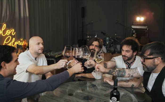 Bodegas Emilio Moro y Viva Suecia lanzan una serie documental sobre vino, música y cultura