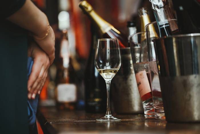 French Wine Exports to U.S. Drop Sharply as Tariffs and Currency Shifts Hit Market