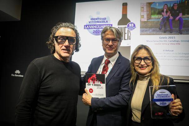 Masia Serra recibe el Premi Identitat Vitivinícola 2026 por su vino GNEIS