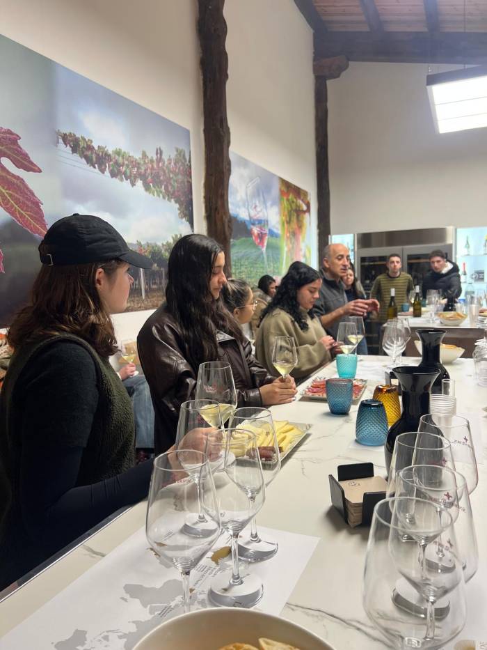 Estudiantes del Basque Culinary Center recorren la D.O. Rías Baixas en su viaje de estudios