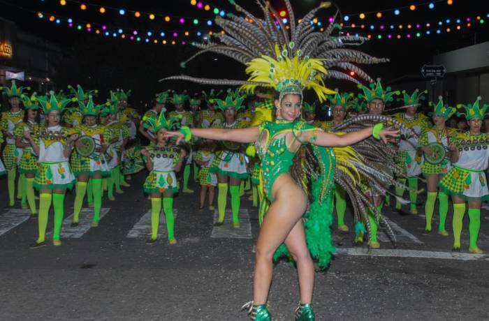 Tapalqué celebra la previa del Carnaval con tres noches de música, gastronomía y termas