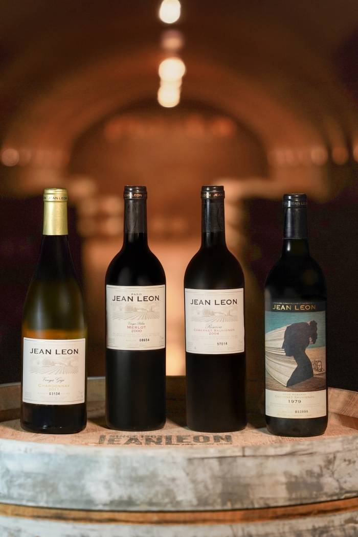 Jean Leon pone a la venta añadas históricas con 'The Wine Library Collection'