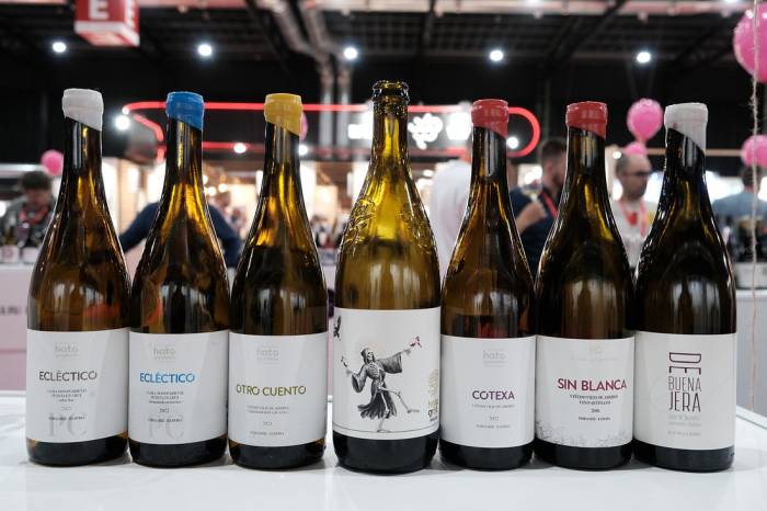 El Hato y El Garabato recupera la tradición vitícola en los Arribes del Duero