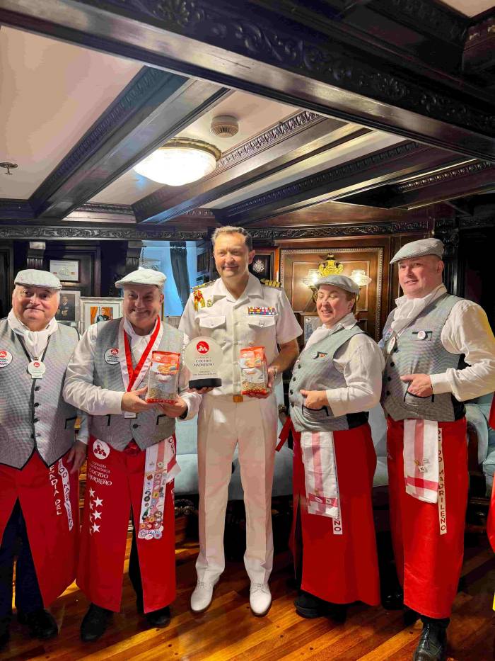 El Cocido Madrileño se servirá en Nueva York a bordo del Juan Sebastián de Elcano