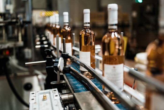 El sector agroalimentario español logra un superávit de 15.633 millones pese al frenazo en el comercio exterior