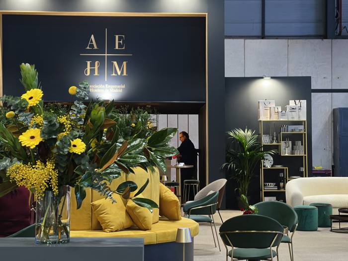 La AEHM apuesta por el lujo silencioso en su stand de Fitur 2026