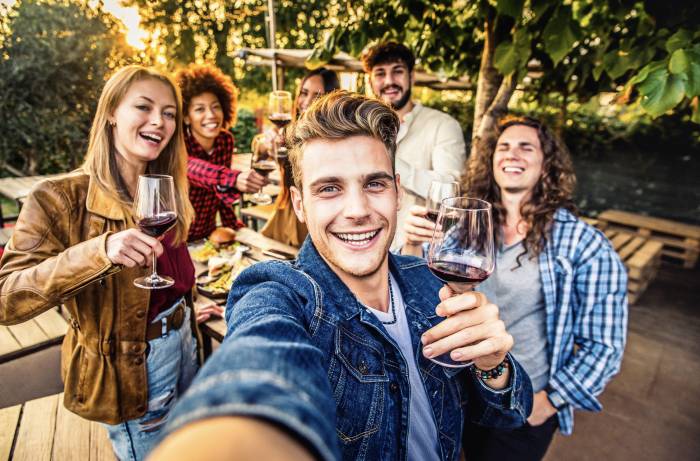 Study Finds 63% of Gen Z Want to Quit Drinking Alcohol Over Social Media Fears