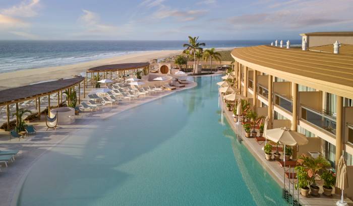 Iberostar orienta su verano al mar con cinco hoteles en Baleares, Cádiz, Fuerteventura y Tenerife