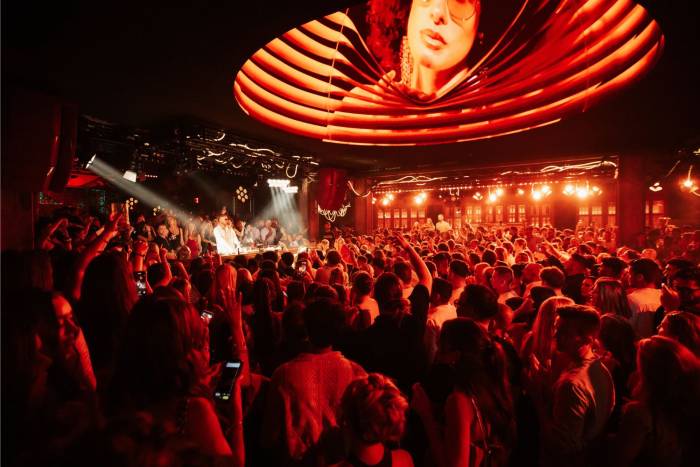 Bonbonniere Marbella refuerza su apuesta nocturna con restaurante al aire libre y DJs internacionales
