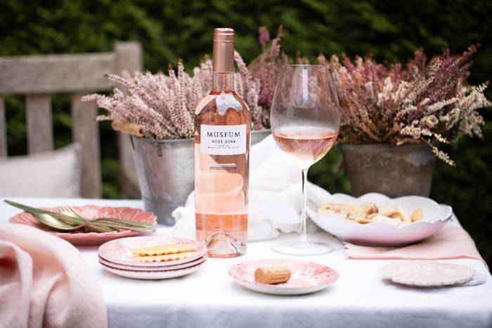 Grupo Barón de Ley renueva su blanco y propone tres vinos para el verano