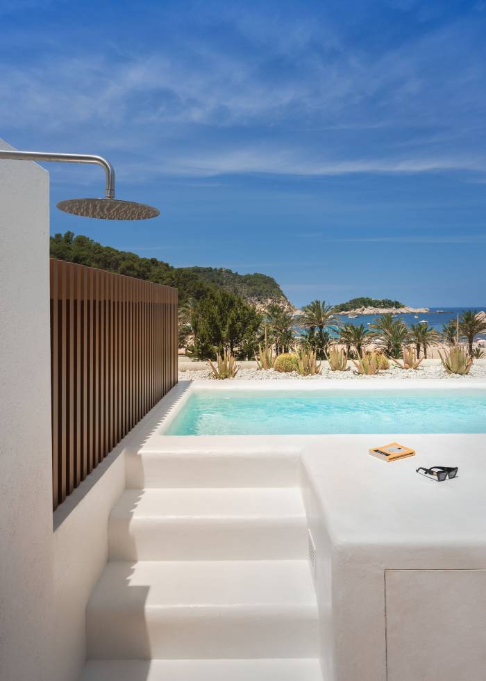 Cala San Miguel Ibiza Resort lanza un retiro para seguir el eclipse solar desde el mar