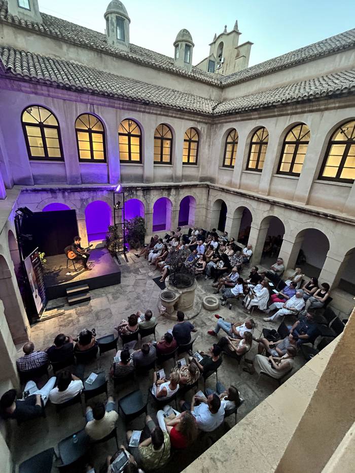 Gabriel Bianco abre una semana decisiva en el Festival de Guitarra de Elche