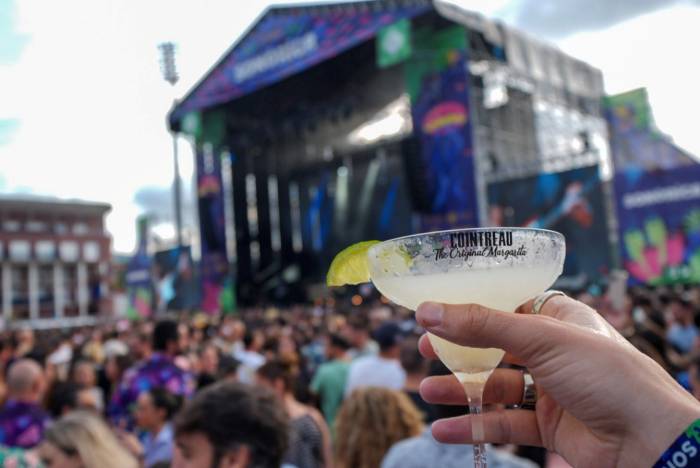 Cointreau llevará su coctelería a diez festivales de música repartidos por España