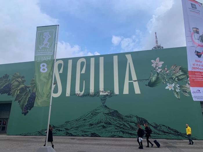 Sicilian Wineries Announce Major Collective Return to Vinitaly 2026 in Verona