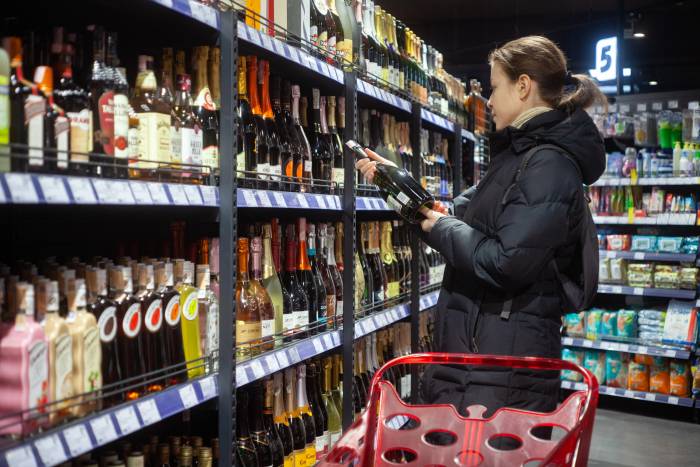 WTO Predicts Global Trade Growth Will Slow Sharply in 2026 After AI-Driven Surge