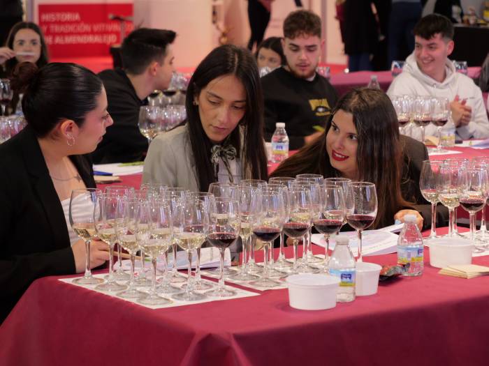 La Ruta del Vino y del Cava Ribera del Guadiana refuerza la economía de Tierra de Barros