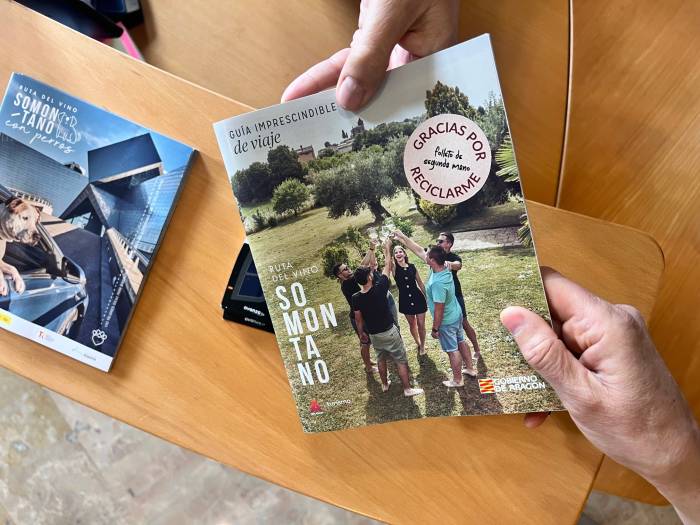 La Ruta del Vino Somontano impulsa la primera guía turística de segunda mano para reducir el consumo de papel