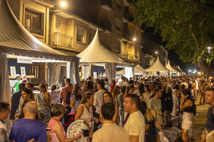 El concurso del cartel de la Feira do Viño de Monterrei abre su convocatoria para artistas y diseñadores