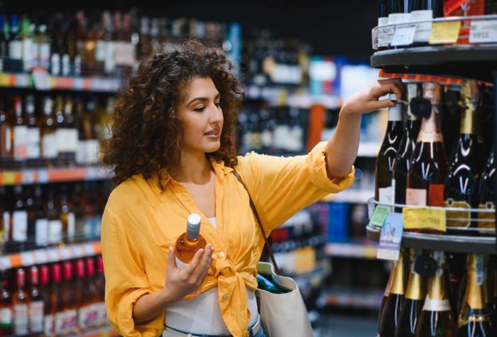Gen Z Narrows Alcohol Choices Despite Stable Drinking Rates Worldwide