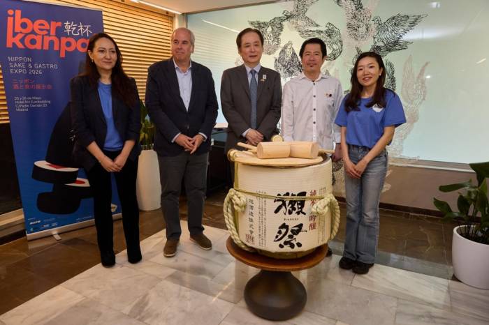 Iberkanpai reúne en Madrid más de 50 empresas y 200 tipos de sake