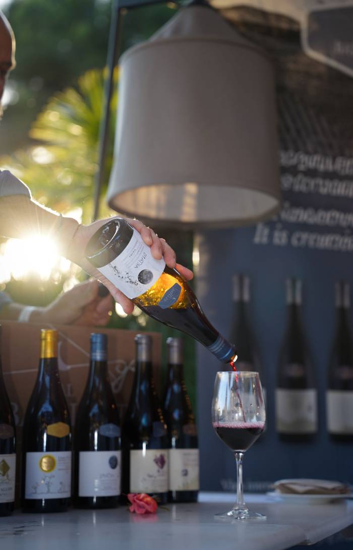 INFINITUM reúne vino y gastronomía en su Beach Club