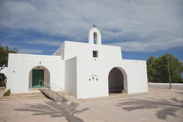 elpilardelamola-iglesia.jpg
