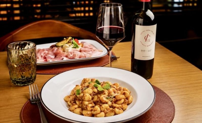 Cantina presenta una nueva etapa gastronómica en Casa Lucia, con una propuesta inspirada en la tradición italiana