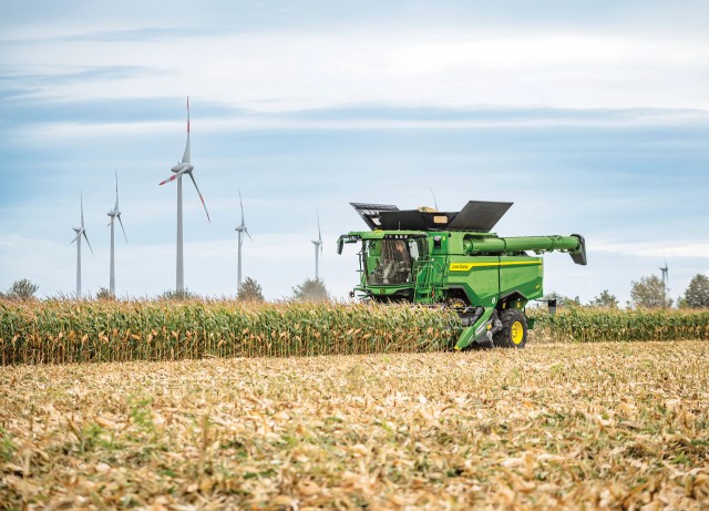 johndeeres7900combineharvestingcorn.jpg