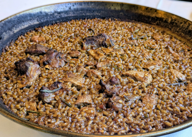 paelladecarnevinolioalbertosanzblancocrticagastronmica.png