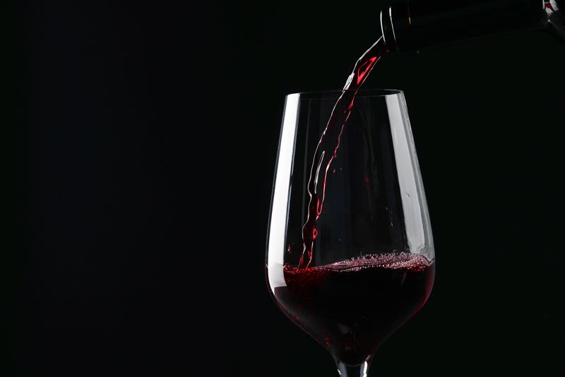 Le vin rouge désalcoolisé réduit des marqueurs de la maladie d’Alzheimer chez la souris, selon une étude