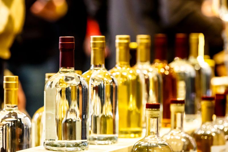 Kanada erlaubt indigenen Regierungen 5-Prozent-Verkaufssteuer auf Alkohol in Reservaten