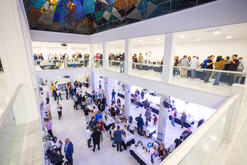 Madrid reúne a 44 bodegas aragonesas en el Salón Peñín del vino