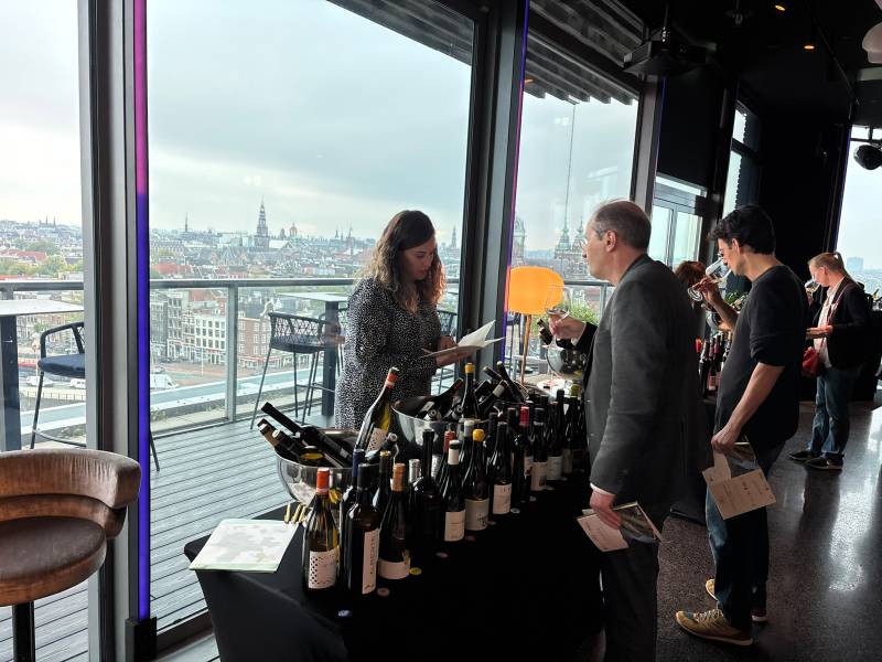 Galicia impulsa sus vinos y destilados en Países Bajos ante compradores del sector