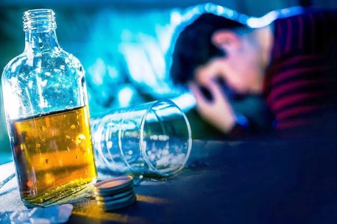 Reino Unido fija un marco para atender a menores y jóvenes con problemas de alcohol y drogas