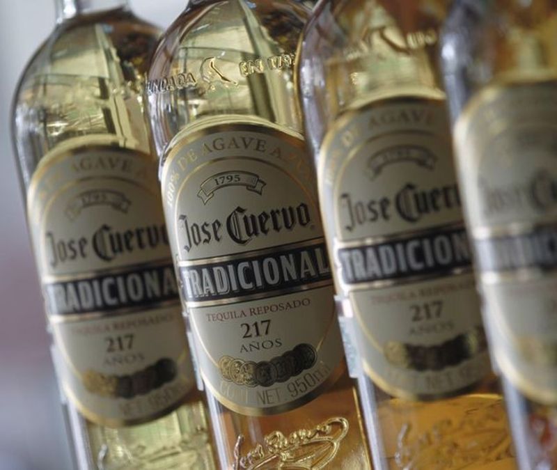 Becle recorta su beneficio un 84,6% por el frenazo de su negocio de espirituosos