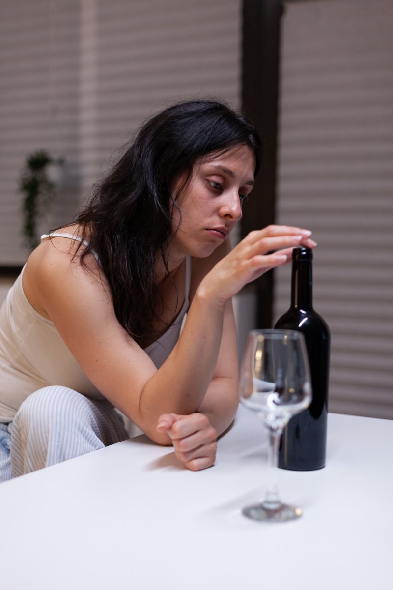 Study Finds Eating Disorder Patients Face Higher Risk of Later Alcohol Disorders